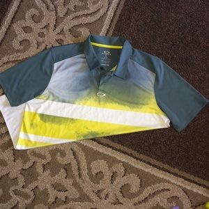 Like new Oakley shirt